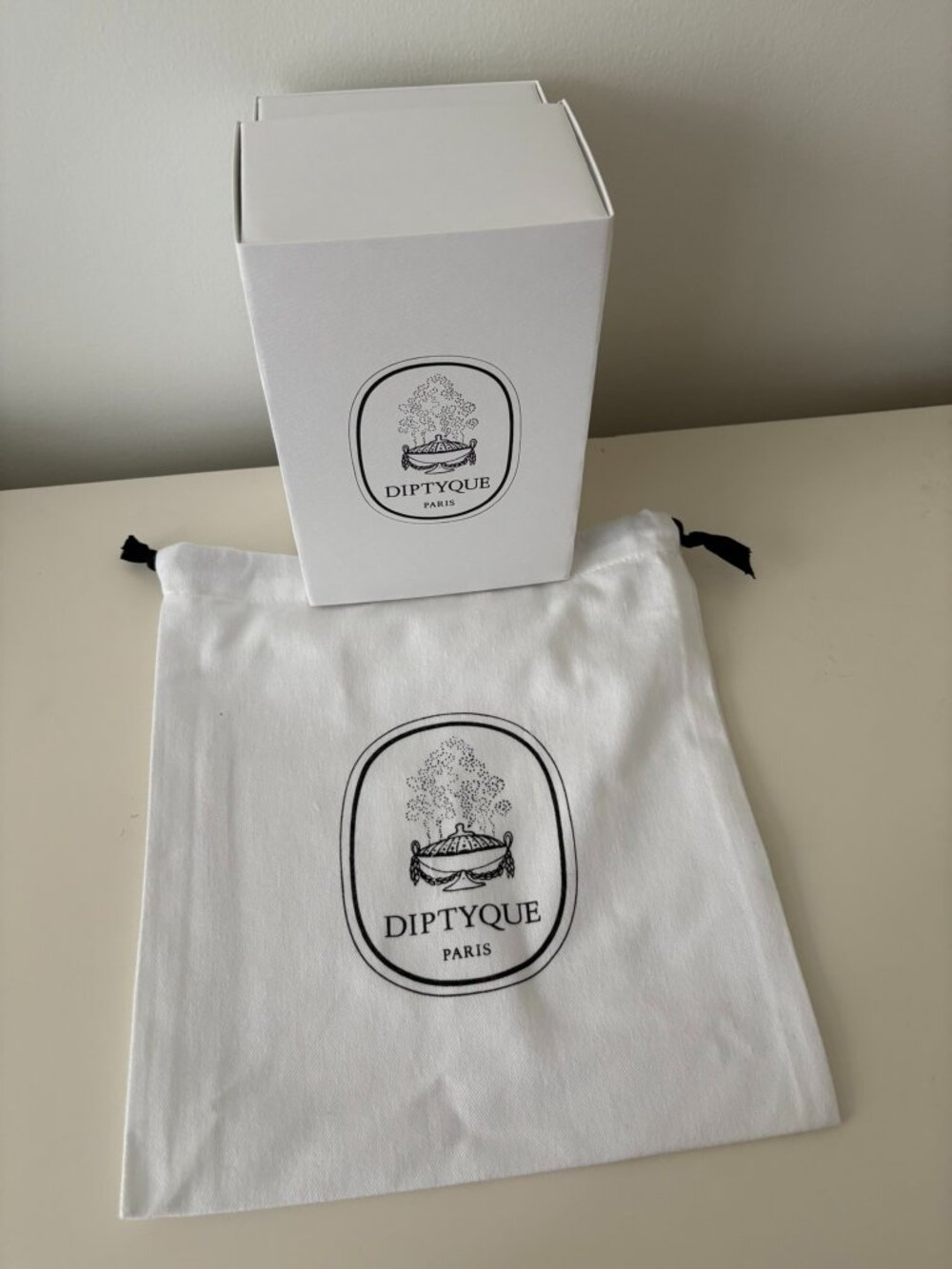 Diptyque gift packaging - Picture 2 of 4